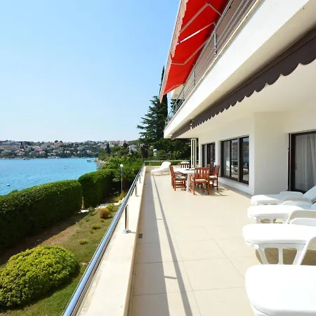 Apartman Bila Kuca By Interhome Trogir