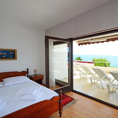 Bila Kuca By Interhome Apartman *