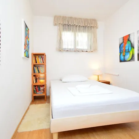 Appartement Bila Kuca By Interhome Trogir